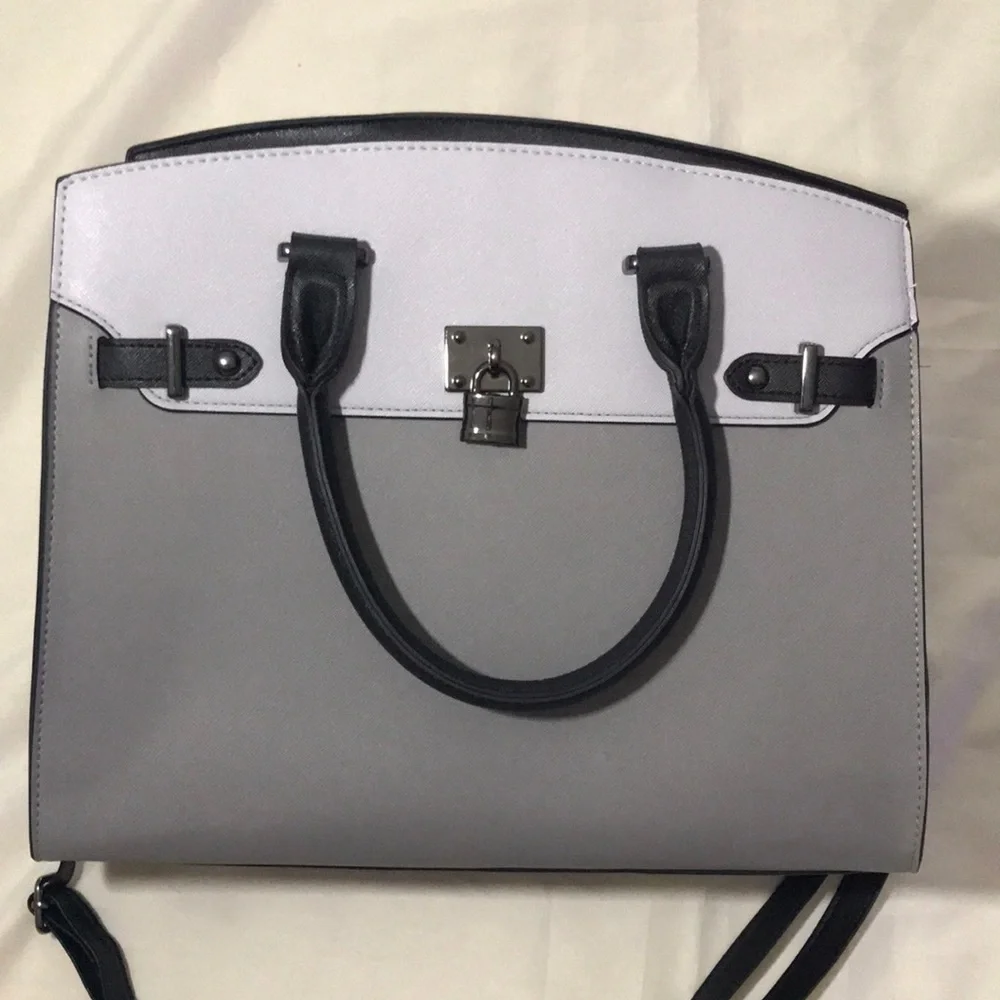 Bag - Picture 2 of 16